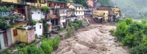 Cloudburst triggers flash flood fears in Baramulla