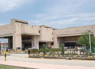 Employee has right to seek redressal of grievances: CAT