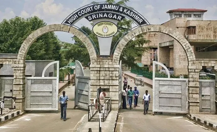 Govt reallocates litigation work among law officers in HC, CAT