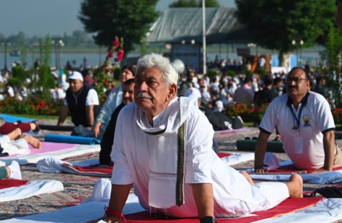 Yoga can guide humanity towards a healthier future: LG Sinha