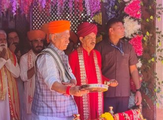 LG Sinha prays for peace, communal harmony