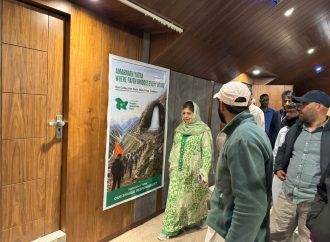 Mehbooba urges Kashmiris to welcome Amarnath yatris