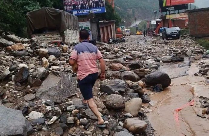 Batote-Kishtwar NH reopens after flash floods; landslide damages Kwar power project
