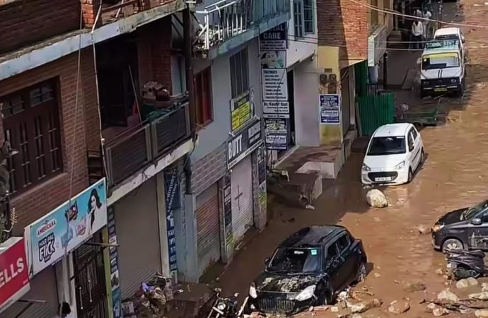 Cloudburst devastates Thathri; damages homes, highway