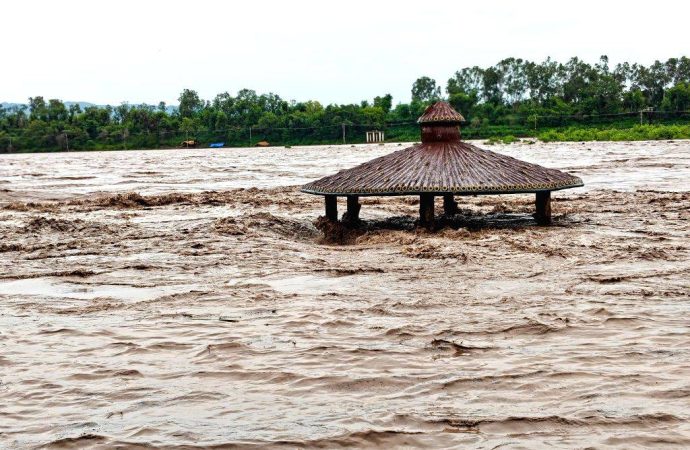 Chenab crosses danger mark