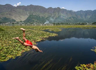 Heatwave grips Kashmir