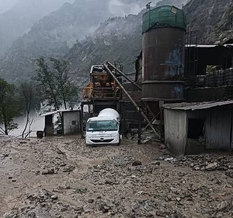 Heavy rain disrupts life