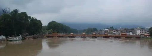 Heavy rain swells J&K rivers