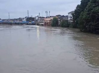 Jhelum rises