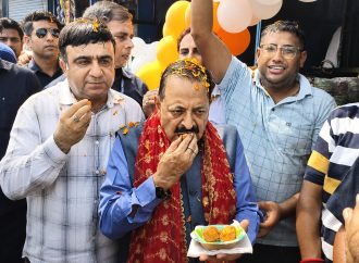Minister announces makeover for J&K gateway town