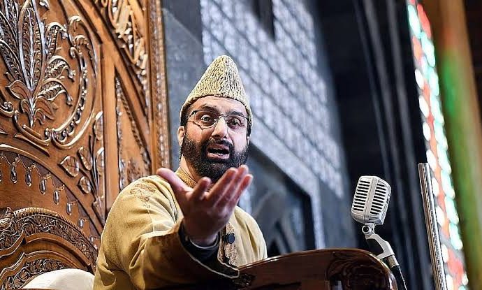 Mirwaiz backs NC’s statehood protest