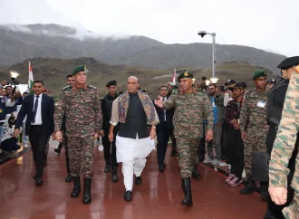 Rain forces Rajnath Singh to take road to Drass