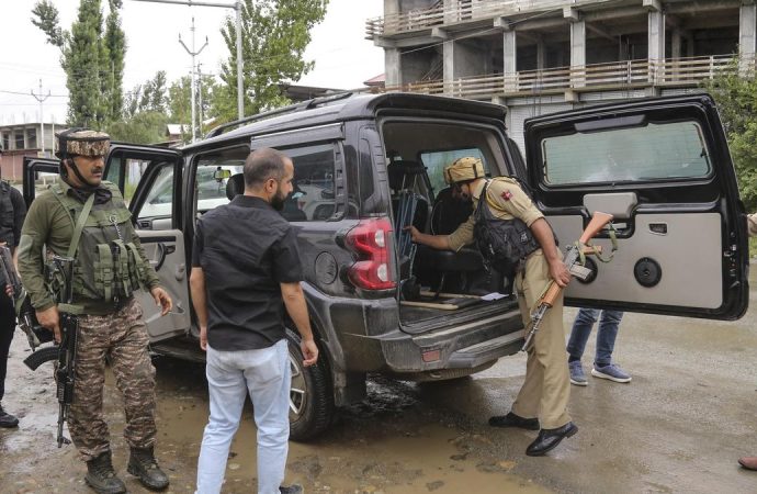 Security tightened in Kashmir after Anantnag attack