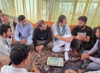LOP visits slain policeman’s family, offers condolences
