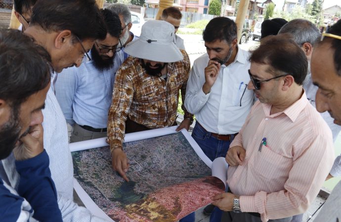LCMA steps up conservation drive for Khushalsar-Gilsar lakes