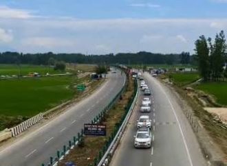 Srinagar-Jammu highway open for Amarnath convoy